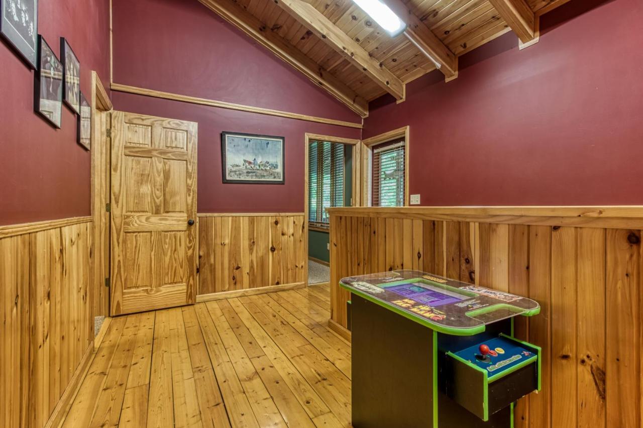 Mountain Lake Lodge, Hot Tub, Theater Room, 1089 Free Tickets Each Paid Day, Dollywood And More Sevierville Exterior foto