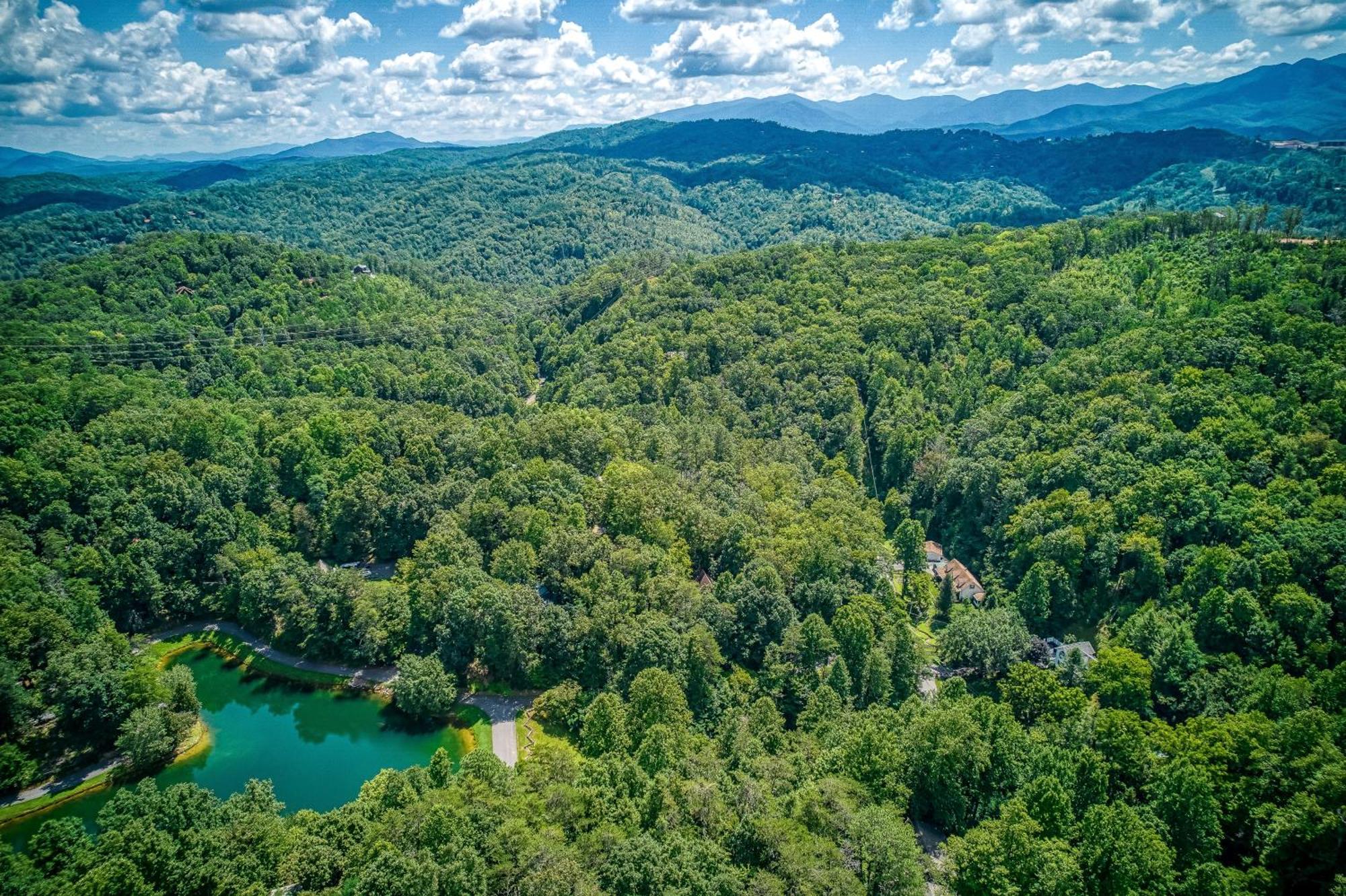 Mountain Lake Lodge, Hot Tub, Theater Room, 1089 Free Tickets Each Paid Day, Dollywood And More Sevierville Exterior foto